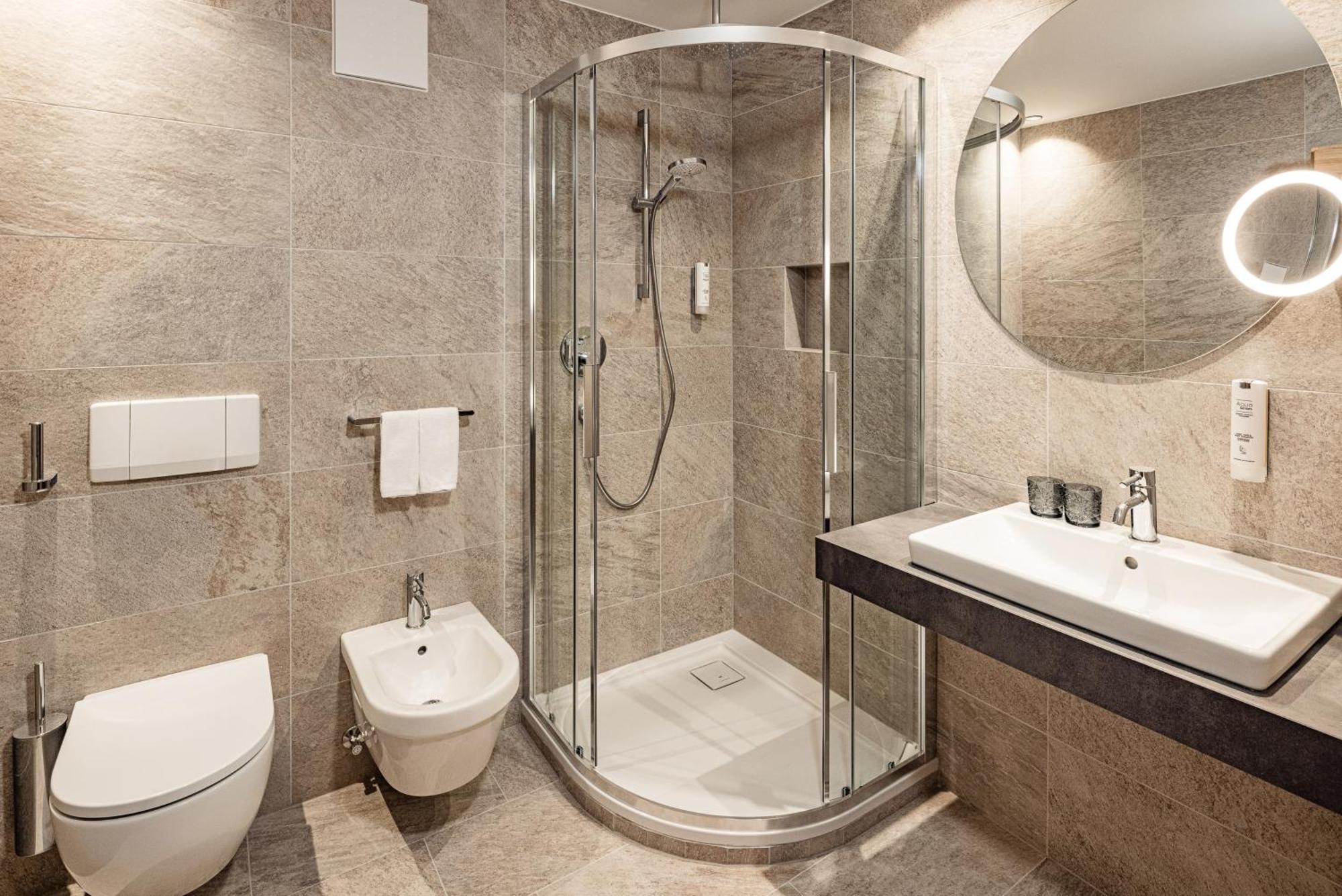 Hotel Erika Braies  Zewnętrze zdjęcie