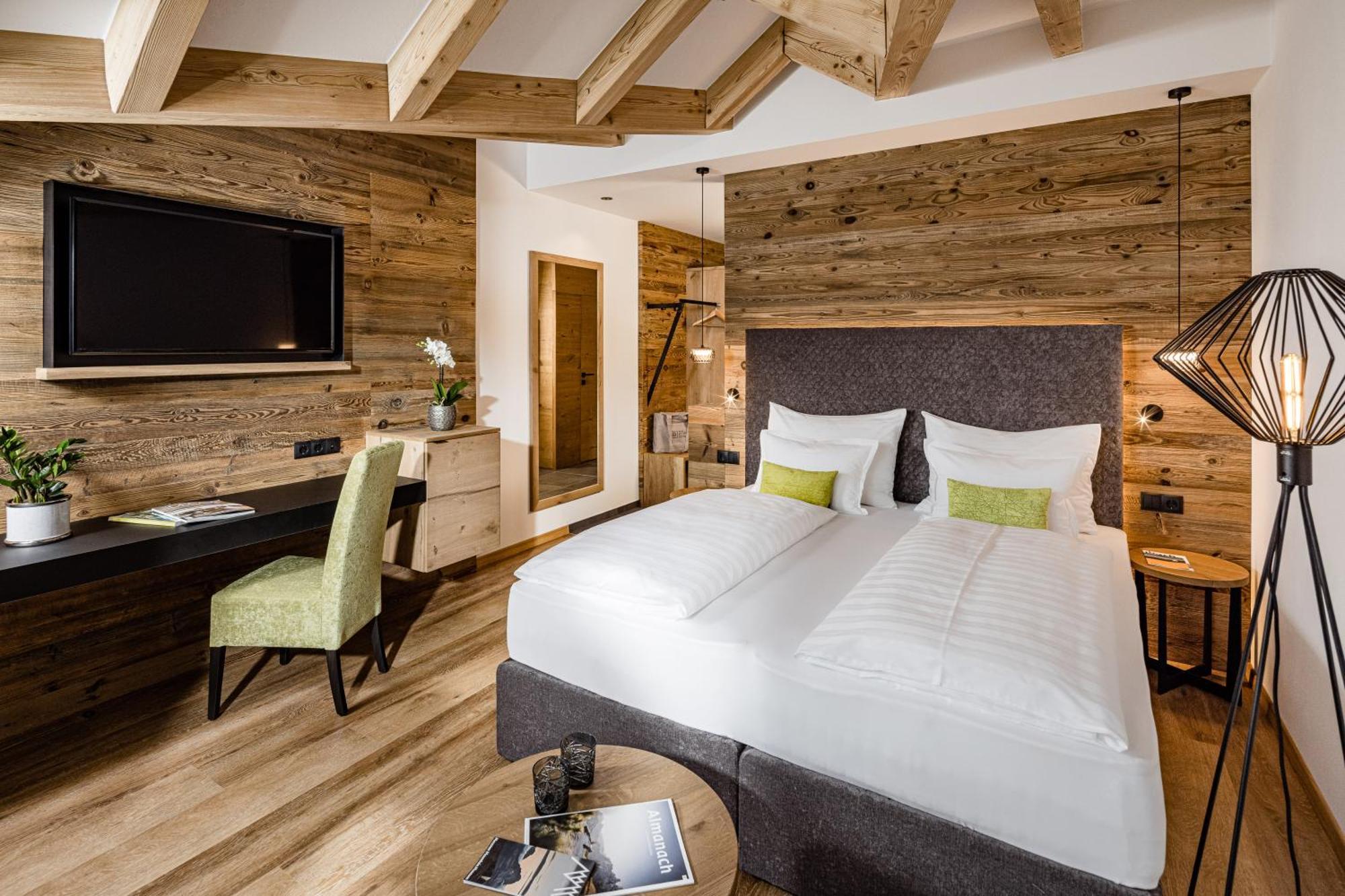 Hotel Erika Braies  Zewnętrze zdjęcie
