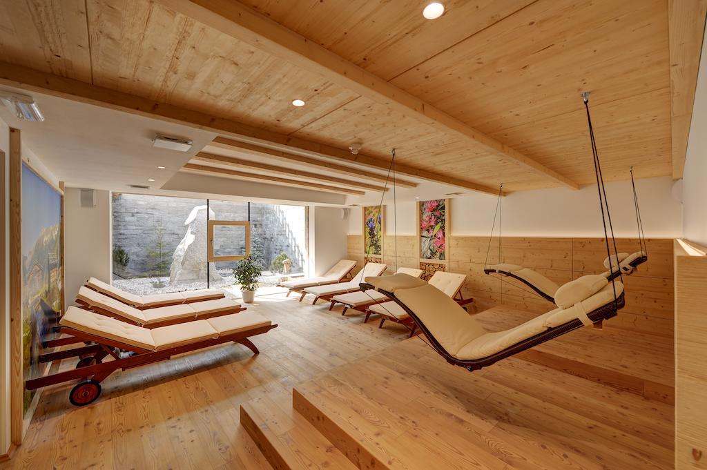 Hotel Erika Braies  Zewnętrze zdjęcie
